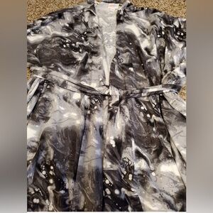 LuLaRoe Savannah Marble-Print kaftan dress  in Black & Gray